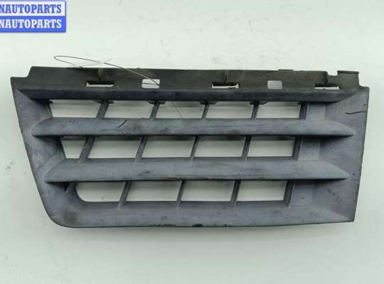 купить Решётка (заглушка) в бампер на Renault Scenic II (2003-2009)