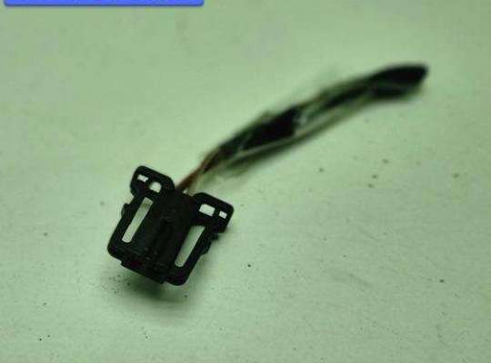 купить Разъем (фишка) проводки на Volkswagen Passat B6