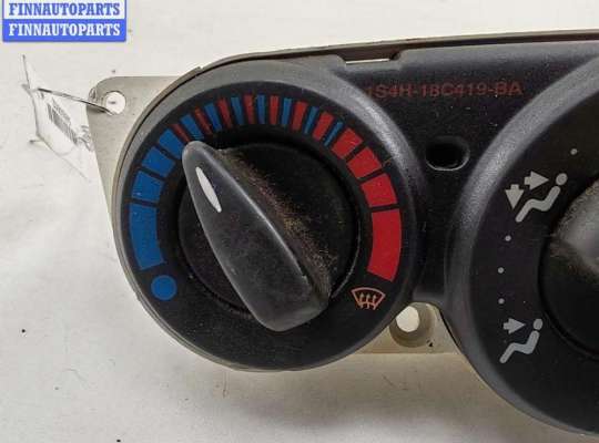Блок управления печкой на Ford Focus I