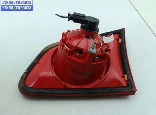 купить Фонарь крышки багажника левый на Volkswagen Passat B6