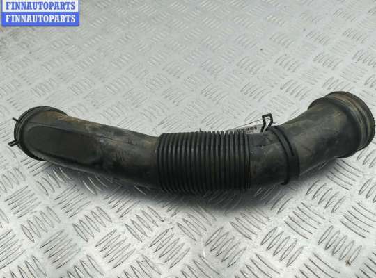 купить Патрубок воздушного фильтра на Volkswagen Passat B5