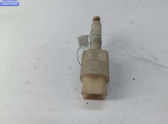 купить Датчик (включатель) стоп-сигнала на Audi A6 C5 (1997-2005)