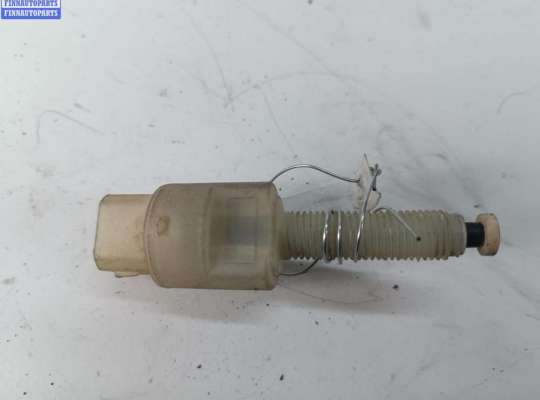 купить Датчик (включатель) стоп-сигнала на Audi A6 C5 (1997-2005)