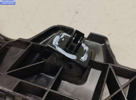 купить Кронштейн бампера заднего на Mazda 3 (2018- ) BP