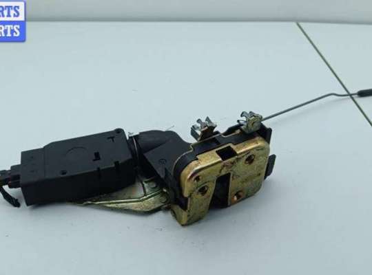 Замок боковой двери на Volvo S40 I | V40 (VS)