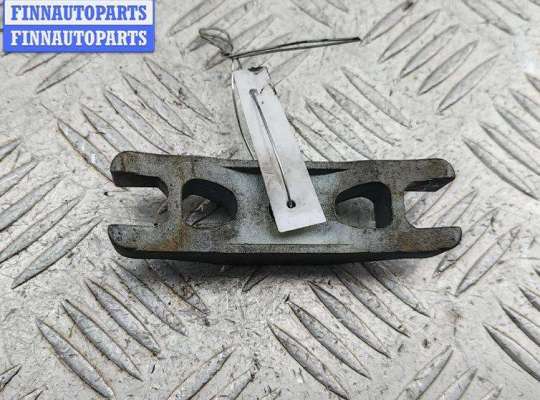 купить Скоба (кронштейн) крепления форсунки на Volkswagen Golf-6