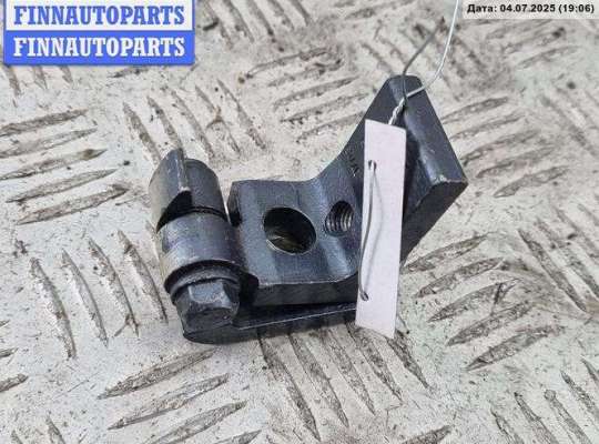 Петля двери задней правой SK466029 на Skoda Octavia mk2 (A5 1Z) 2004-2013