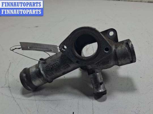 купить Фланец (тройник) системы охлаждения на Volkswagen Golf-4