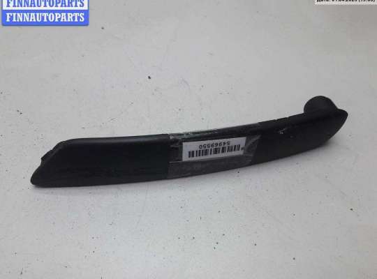Накладка двери передней правой VG2268692 на Volkswagen Passat B5