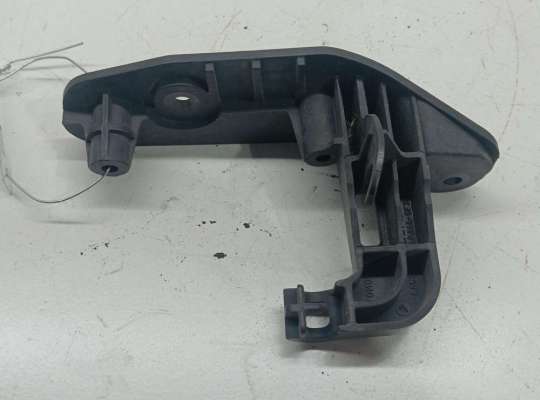 купить Кронштейн крепления на Ford C-Max