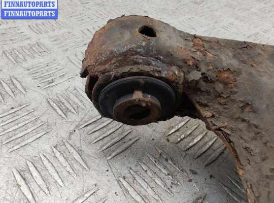 купить Рычаг подвески передний левый на Volkswagen Passat B3