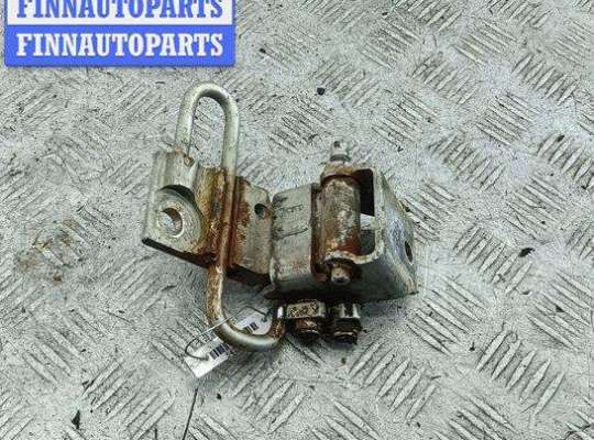 купить Петля двери передней правой на Volkswagen Passat B5