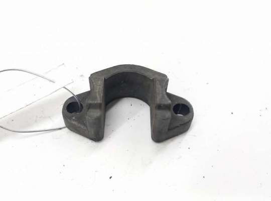 Скоба (кронштейн) крепления форсунки BM3255246 на BMW 3 E46 (1998-2006)