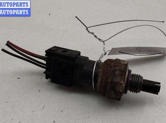 Датчик кондиционера MB1689083 на Mercedes C-Class W203 (2000-2006)