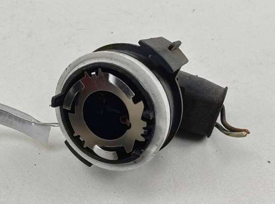 Купить Патрон лампы фары на BMW 3 E46 (1998-2006) Патрон лампы фары BM3083222 на BMW 3 E46 (1998-2006)