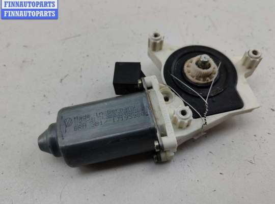 купить Моторчик стеклоподъемника передний левый на Volkswagen Passat B5