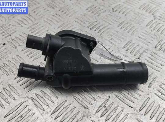 купить Фланец (тройник) системы охлаждения на Volkswagen Caddy (2004-2010)