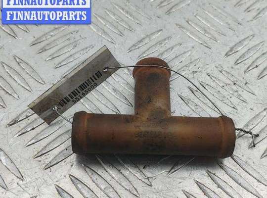 купить Фланец (тройник) системы охлаждения на Volkswagen Transporter T4