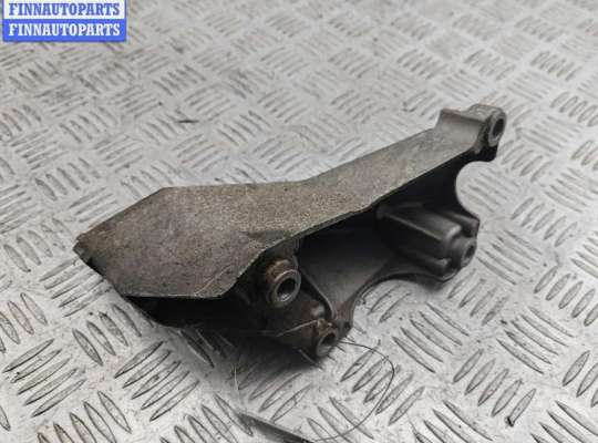 купить Кронштейн двигателя опорный на Audi A4 B7 (2004-2008)