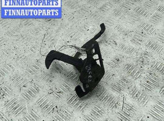 купить Замок капота на Skoda Octavia mk2 (A5 1Z) 2004-2013