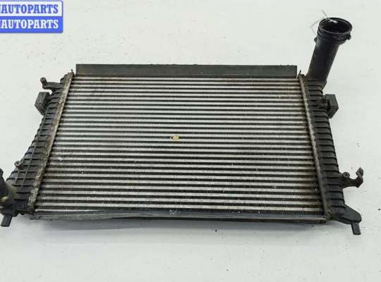Радиатор интеркулера VG2718346 на Volkswagen Passat B6