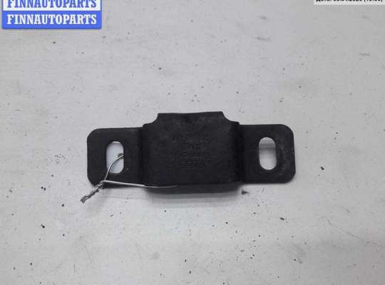 купить Кронштейн крепления на Volkswagen Passat B5