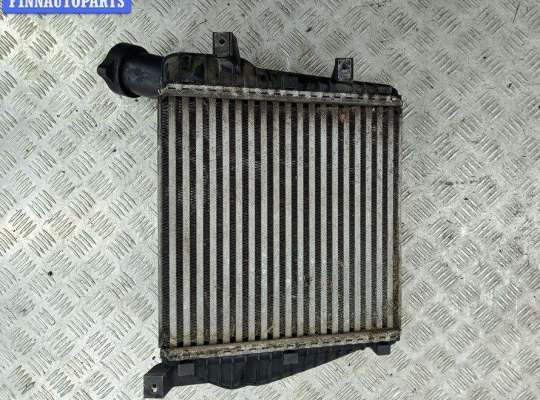 купить Радиатор интеркулера на Volkswagen Touareg