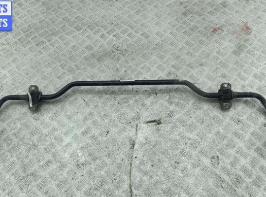 Стабилизатор подвески (поперечной устойчивости) на Volkswagen Golf V (1K)