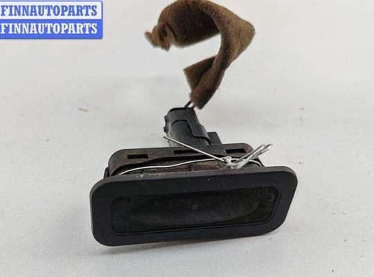 купить Кнопка открывания багажника на Renault Megane II (2002-2008)