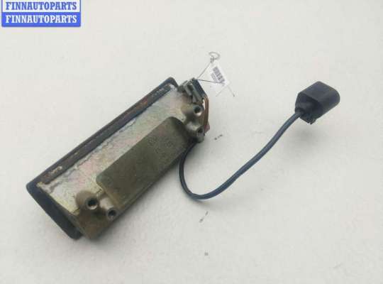 купить Кнопка открывания багажника на Volkswagen Golf-4