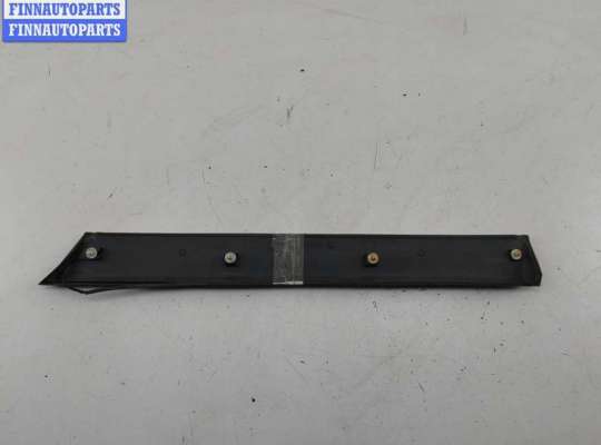 купить Молдинг двери задней правой на Volkswagen Passat B3