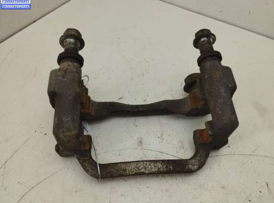 Скоба суппорта на Nissan Murano I (Z50)