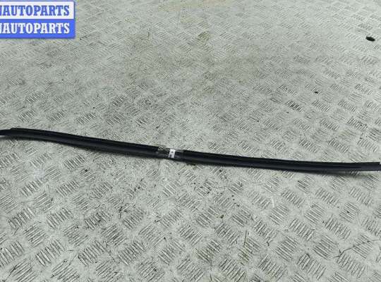 купить Молдинг лобового стекла на Volkswagen Passat B6