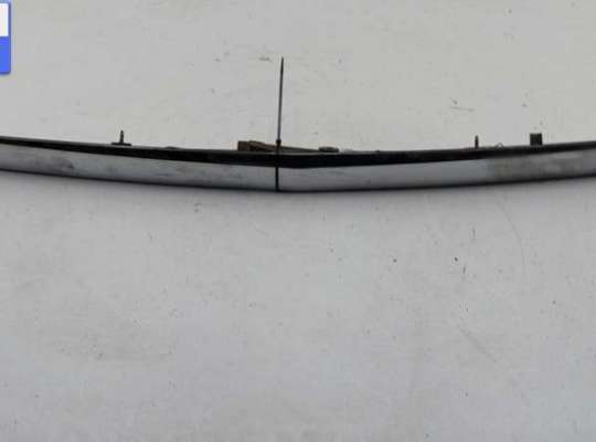 купить Накладка двери (крышки) багажника на Opel Zafira B (2004-2014)