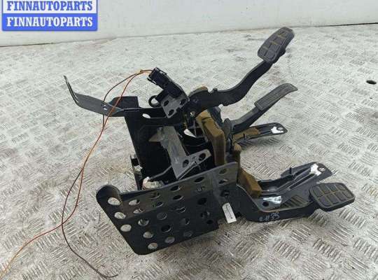 купить Узел педальный на Volkswagen Passat B3