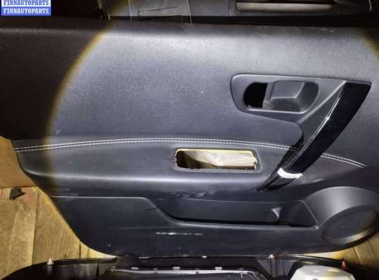 купить Обшивка двери передней левой (дверная карта) на Nissan Qashqai J10 (2006-2013)