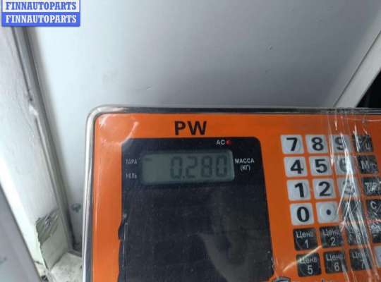 Петля двери на Skoda Fabia II (5J)