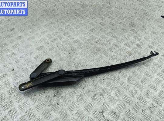 купить Щеткодержатель (поводок стеклоочистителя) передний на Volkswagen Touareg