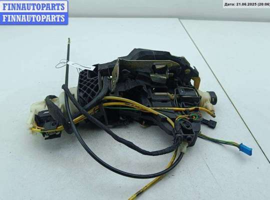 Замок боковой двери на Mercedes-Benz S (W220)