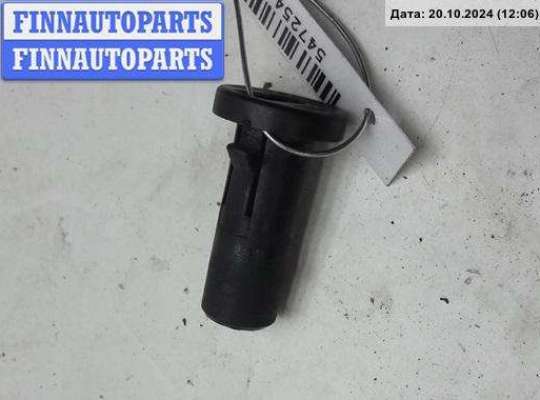купить Кронштейн радиатора на Volkswagen Passat B5
