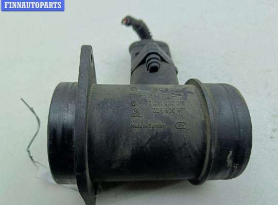 купить Расходомер (измеритель потока воздуха) на Volkswagen Passat B5