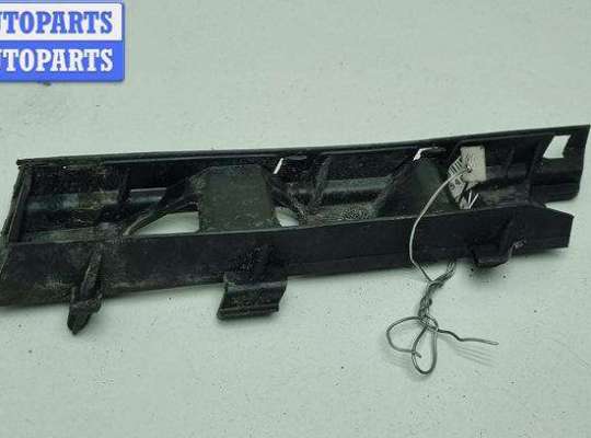 купить Кронштейн бампера переднего на Volkswagen Passat B6