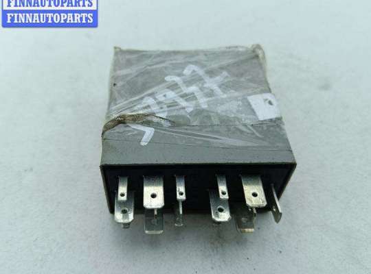 купить Реле стеклоочистителя (дворников) на Volkswagen Bora