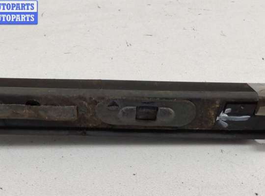 купить Молдинг лобового стекла на Ford Mondeo III (2000-2007)