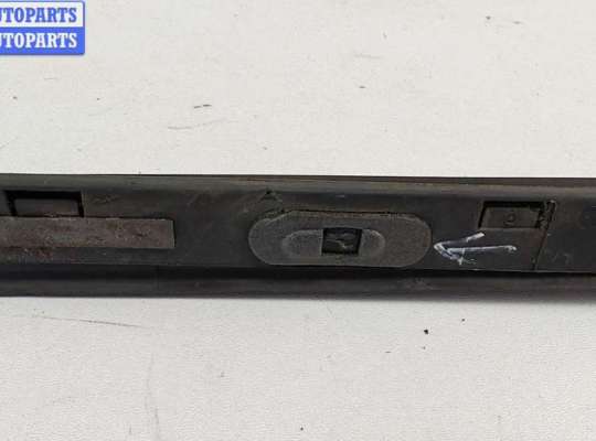 купить Молдинг лобового стекла на Ford Mondeo III (2000-2007)