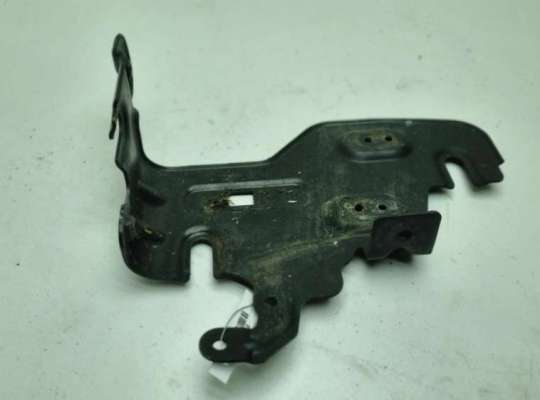 купить Кронштейн крепления на Volkswagen Touran