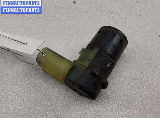 Датчик парковки (парктроник) передний AU1718026 на Audi A6 C6 (2004-2011)