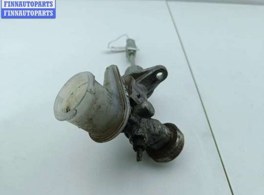 Цилиндр сцепления главный