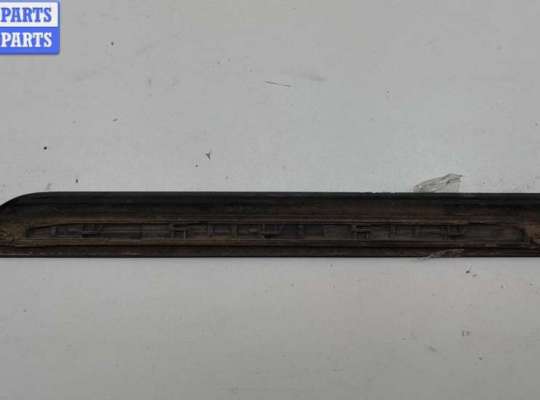 купить Молдинг двери задней правой на Audi A4 B7 (2004-2008)