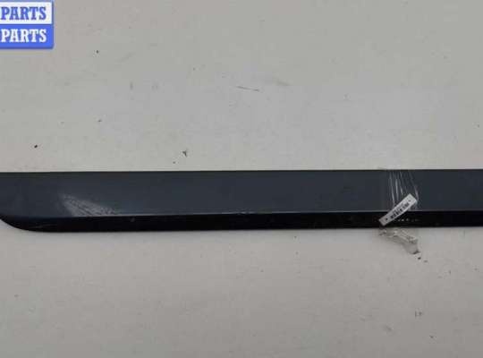 Молдинг двери задней правой AU1699884 на Audi A4 B7 (2004-2008)